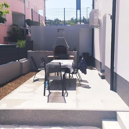 Apartman Nika Apartment